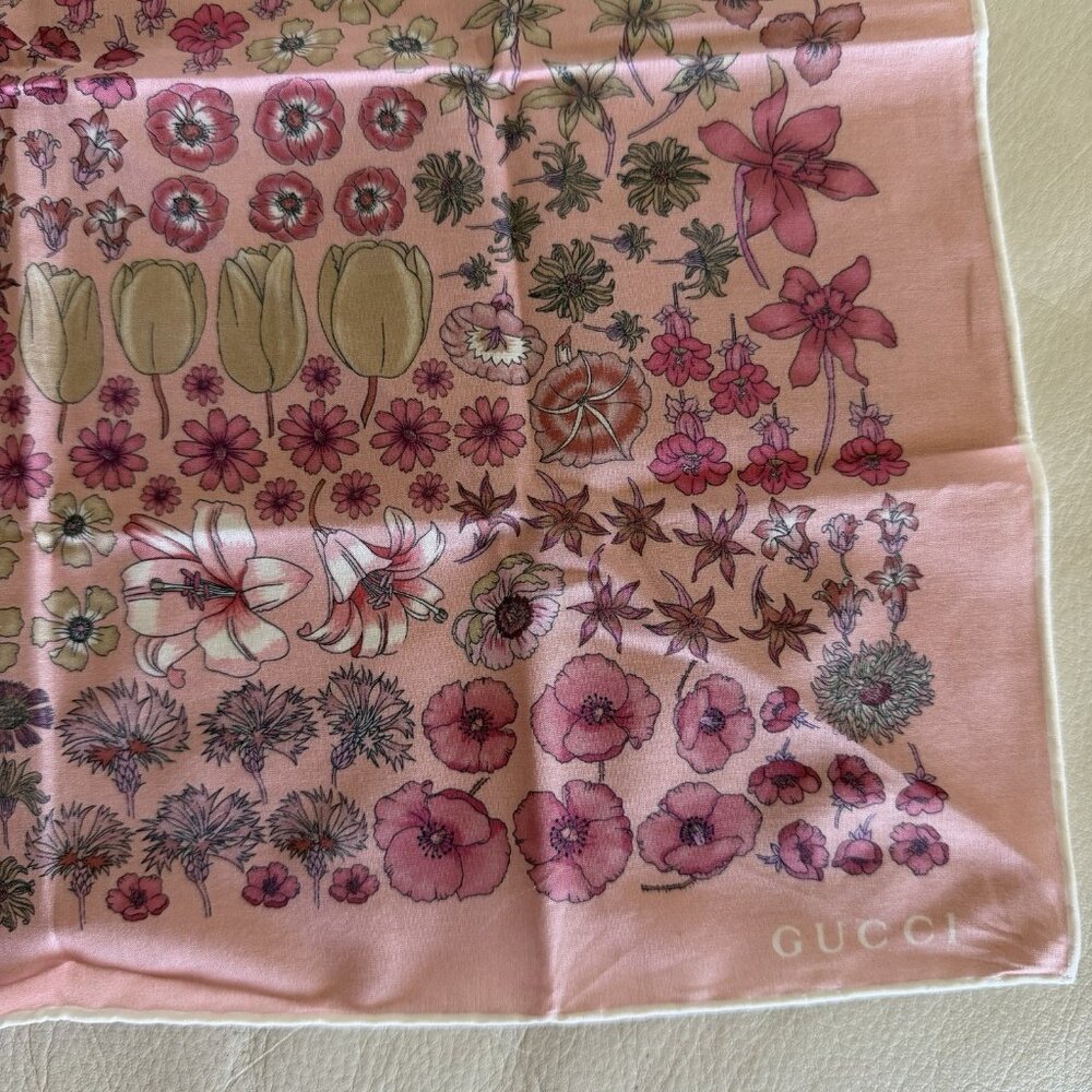 NEW GUCCI Floral Print Cotton Handkerchief Pink Japan Limited - Picture 5 of 8